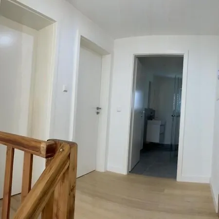 Ferienhaus De Luxe * エンゲン