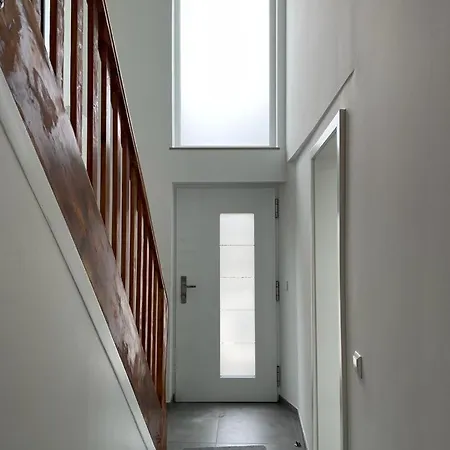 - De Luxe Ferienhaus *